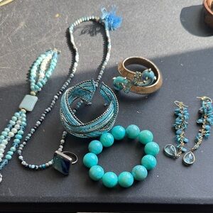 Elegant Blue Jewelry Set